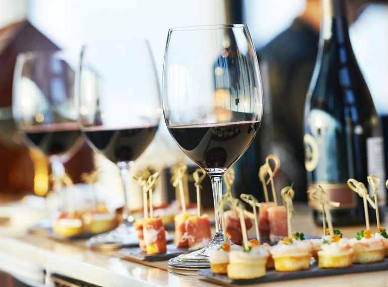 Red wine and canapes