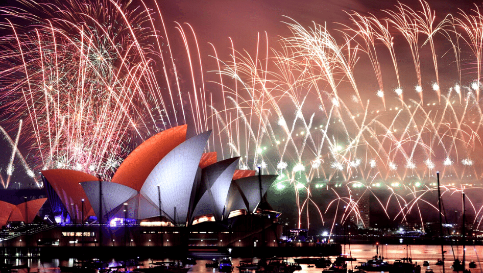 fireworks sydney opera house on new years eve